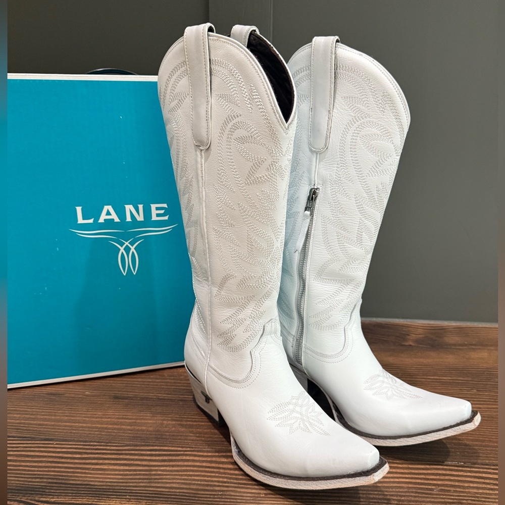 Lane SMOKESHOW - Matte White Cowboy Boots Size 8.5